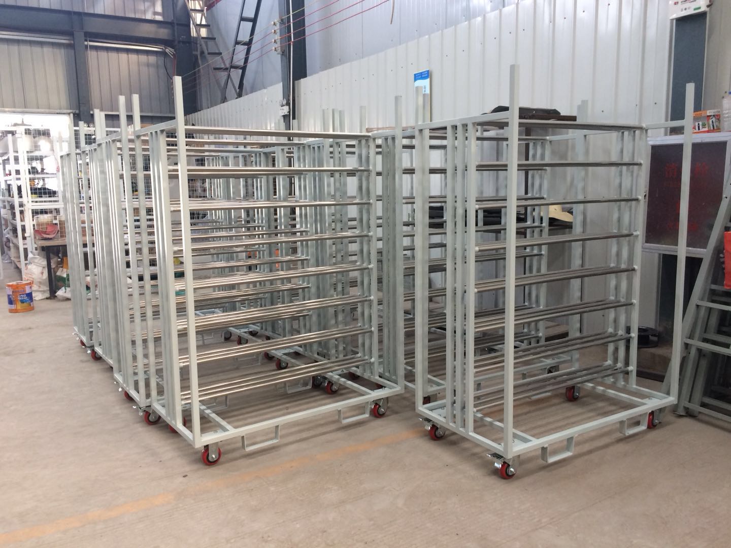 头枕方管料架（8层）